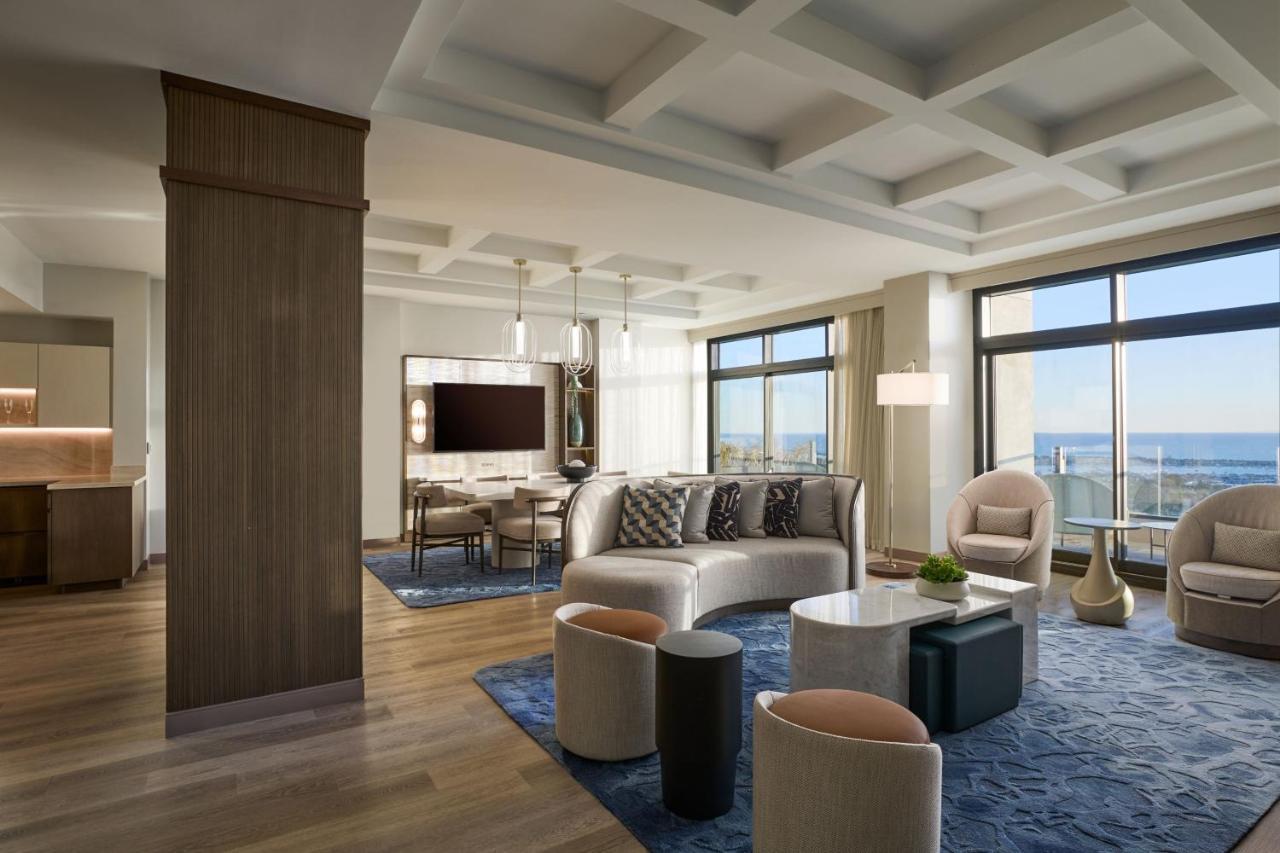 Penthouse Suite 1 King Ocean View Balcony Sky,1535367712:JPEG