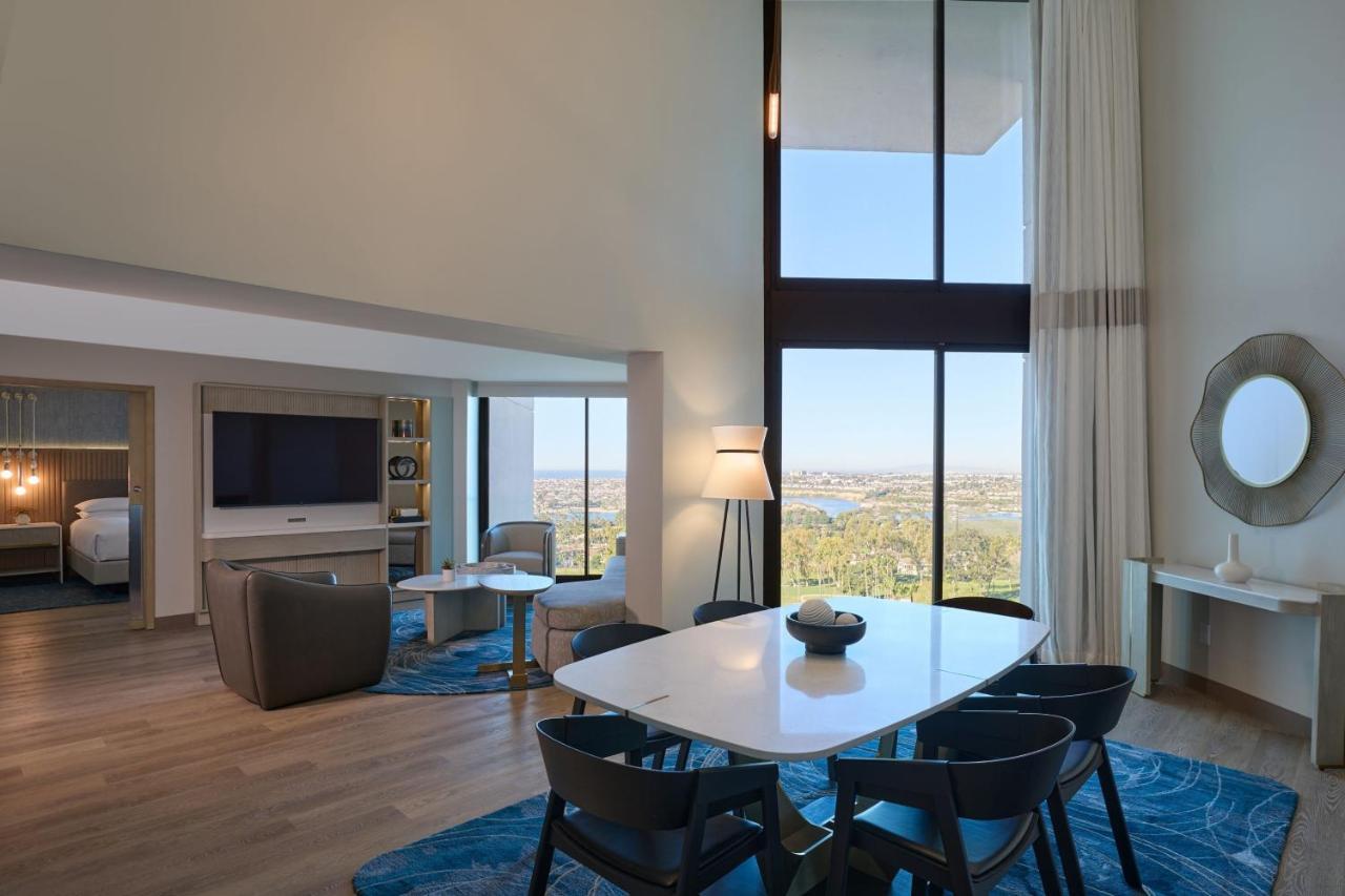 Panorama Suite 1 King Ocean View Balcony Sky,1416544773:JPEG